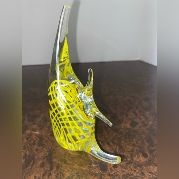 Vintage Blown Glass Murano Style Yellow Fish Sculpture Paperweight - Picture 2 of 4